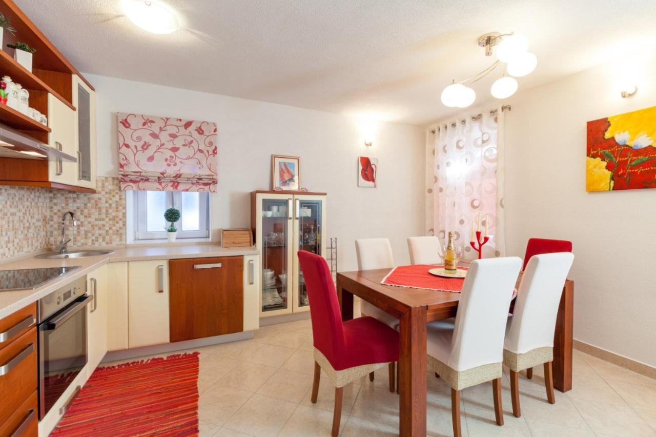 트로기르 Apartman Dijana 아파트 외부 사진